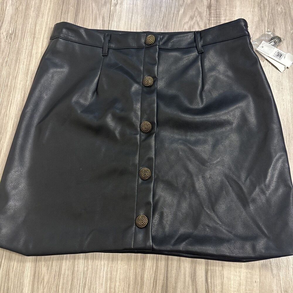 NWT Bloomingdale’s Aqua Vegan Leather Mini Grunge Goth Skirt Gold Button Med